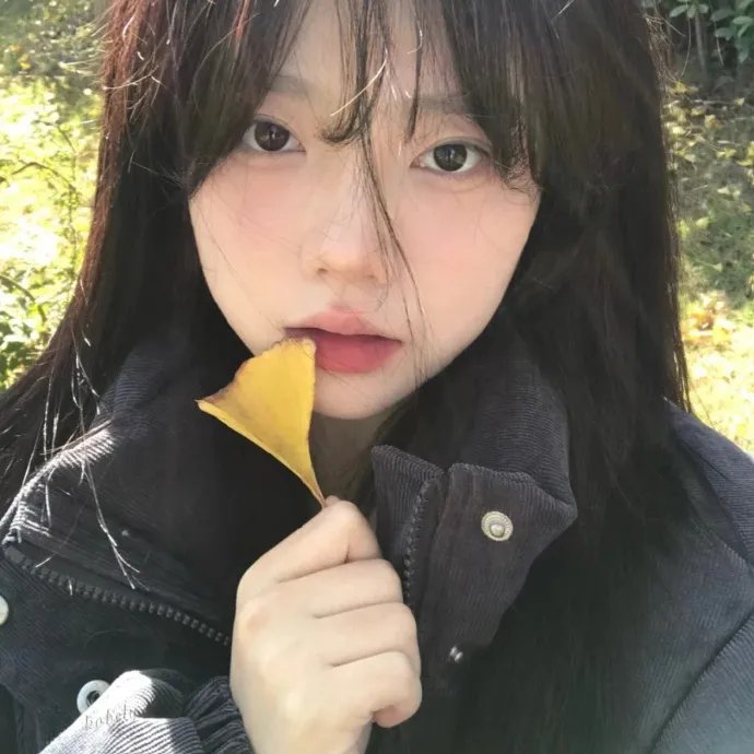 好麻烦,每天都要谈恋爱